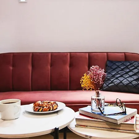 Phaedrus Living: Luxury Maisonette Lighthouse 60