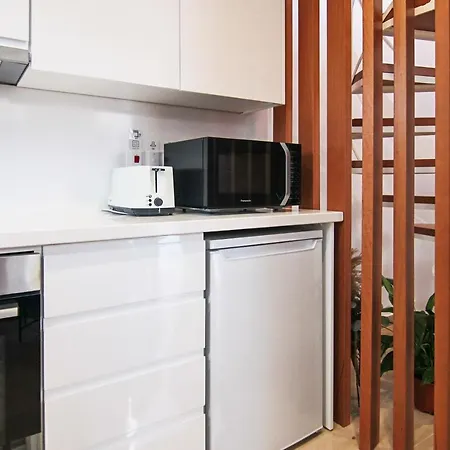 Apartment Phaedrus Living: Luxury Maisonette Lighthouse 60 *